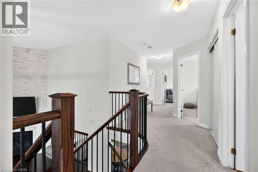 7 PICKETT Place — photo 32 of 40