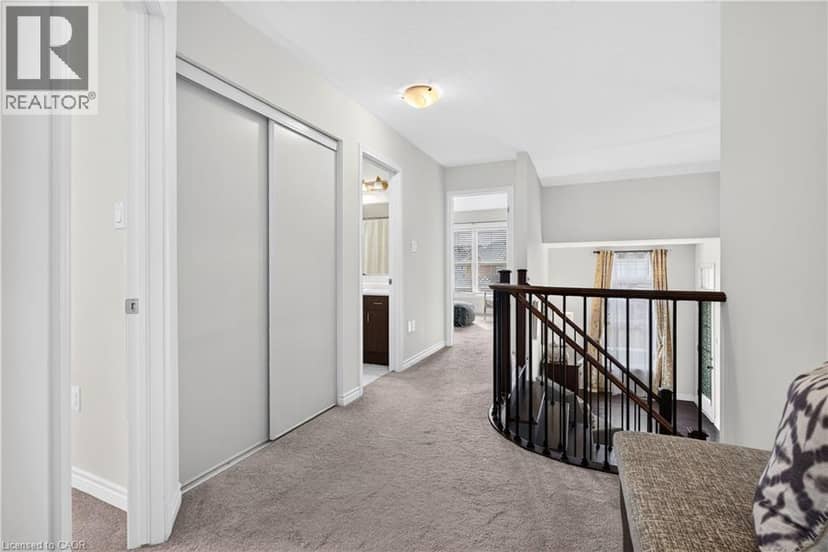 7 PICKETT Place — photo 35 of 40