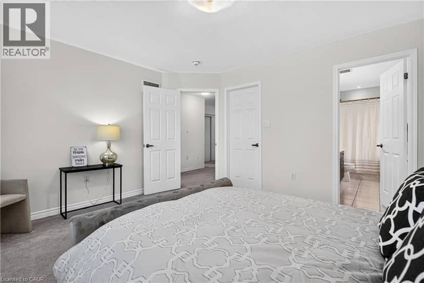 7 PICKETT Place — photo 37 of 40