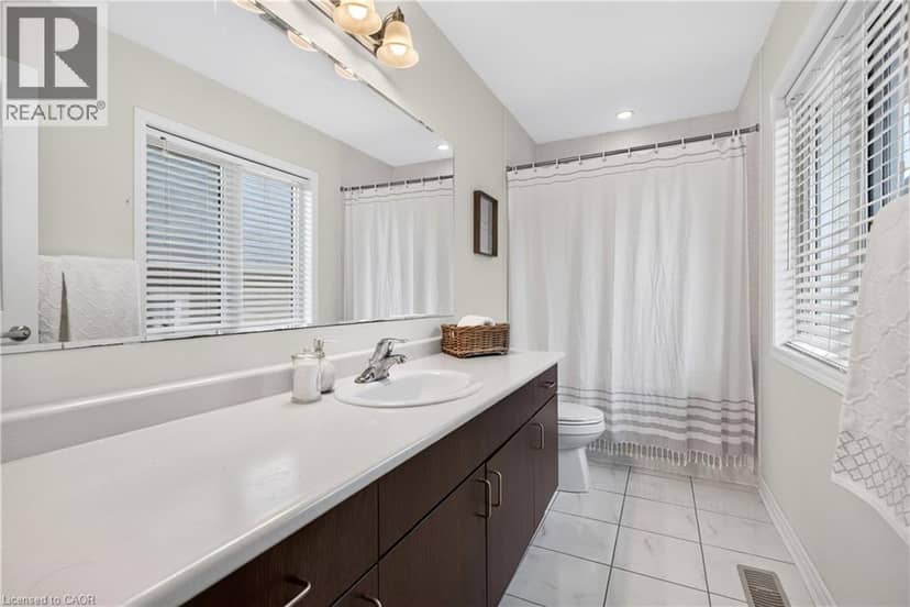 7 PICKETT Place — photo 38 of 40
