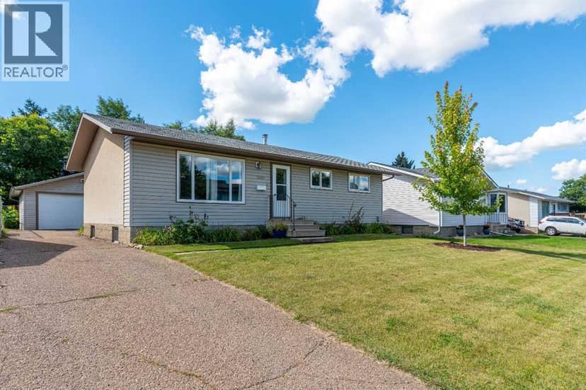 3408 52 Avenue, Lloydminster, photo 2