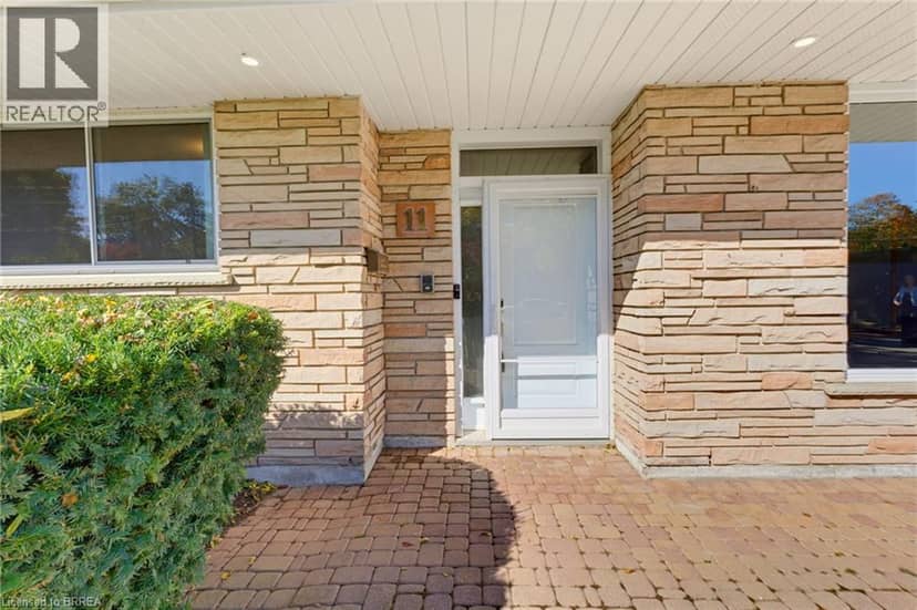 11 BELHOLME Avenue, Brantford, photo 4