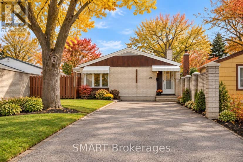 134 Pepperwood Crescent — photo 3 of 36