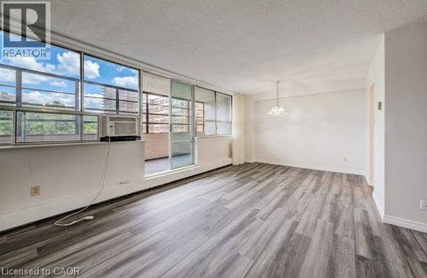 65 WESTMOUNT Road N Unit# 412 — photo 16 of 31