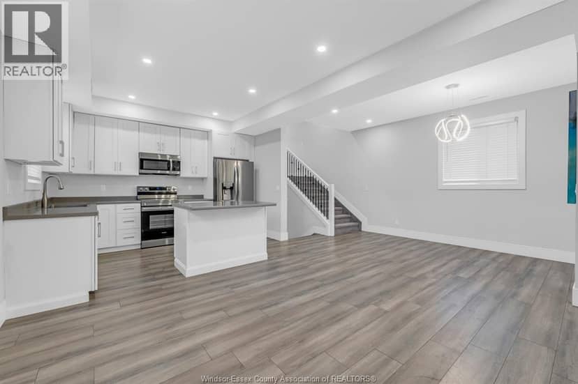 1565 Gladstone Avenue — photo 14 of 38