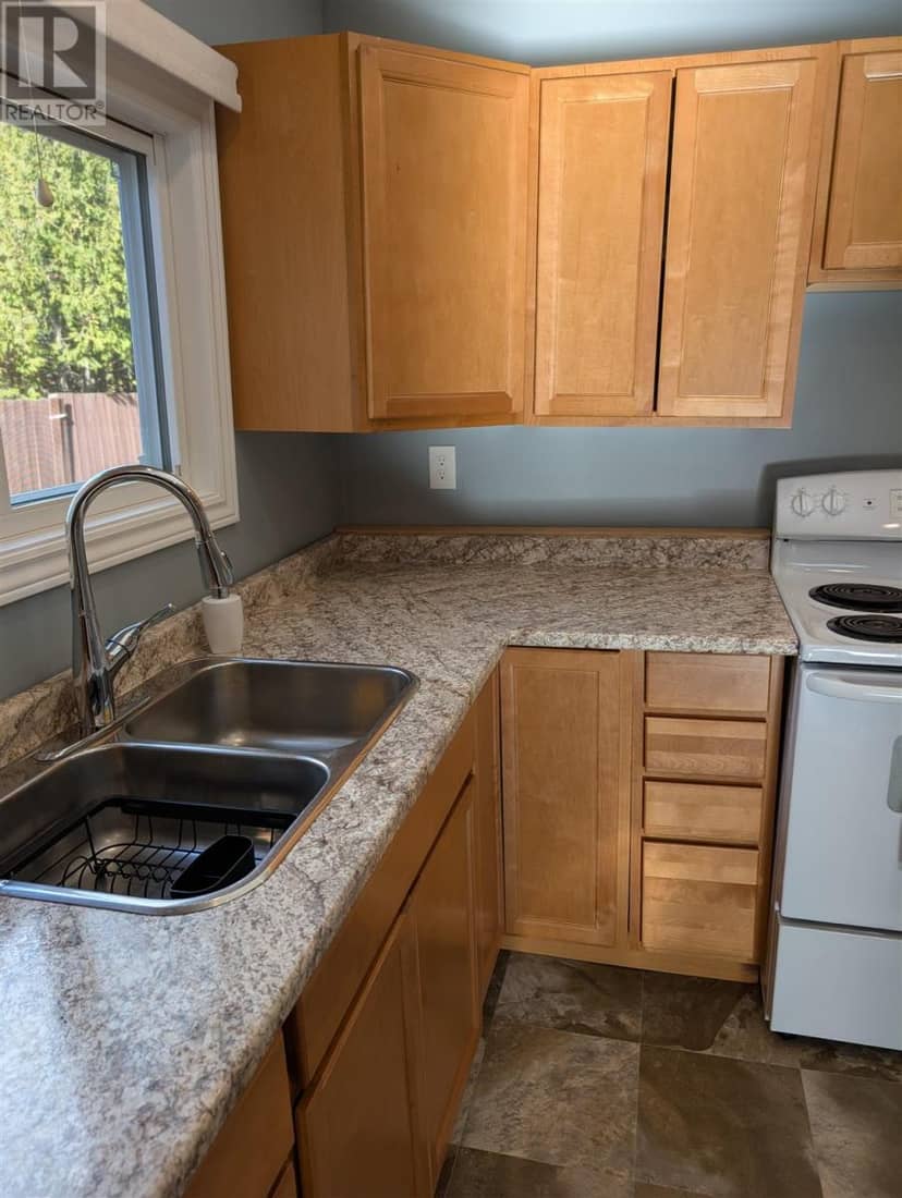 21 Joliet ST — photo 14 of 29