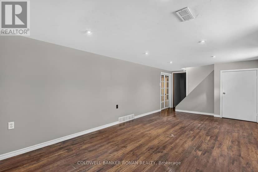14 & 16 Fletcher Street — photo 35 of 40
