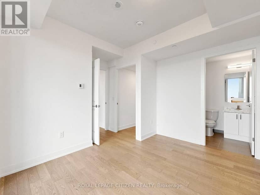 1208 - 1063 Douglas McCurdy Comm — photo 22 of 40
