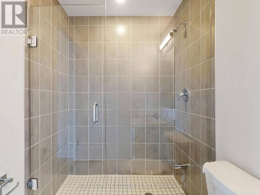 1208 - 1063 Douglas McCurdy Comm — photo 26 of 40