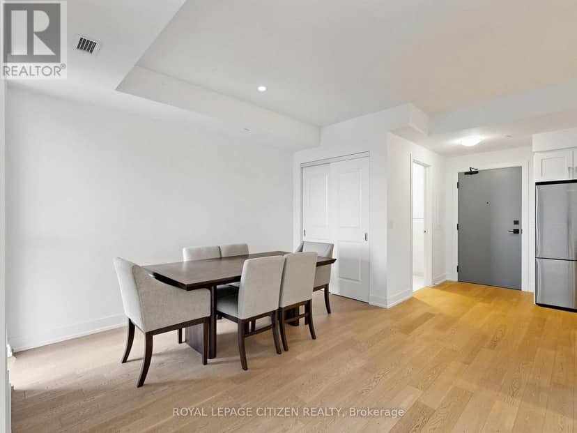 1208 - 1063 Douglas McCurdy Comm — photo 10 of 40