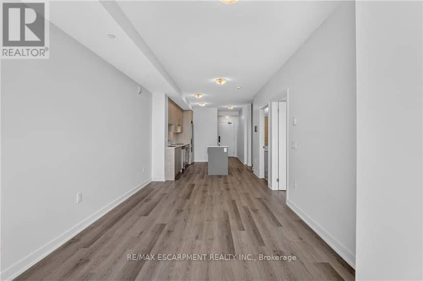 427 - 461 Green Road — photo 18 of 40