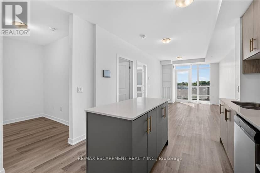 427 - 461 Green Road — photo 10 of 40