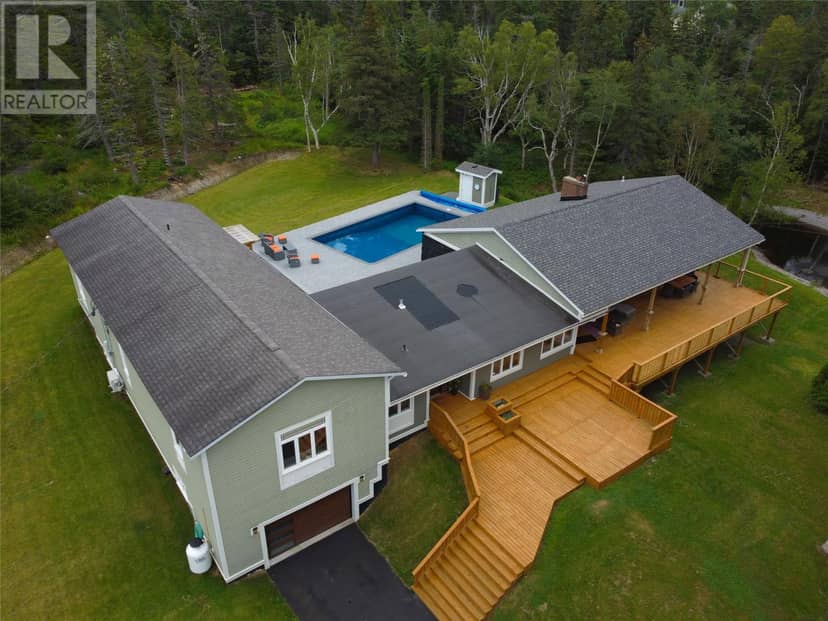 53 E Lawrence Pond Road — photo 4 of 40