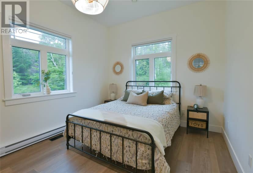 53 E Lawrence Pond Road — photo 38 of 40