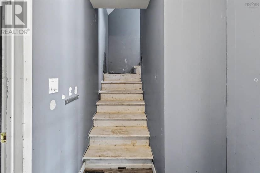 13 Central Street — photo 11 of 23