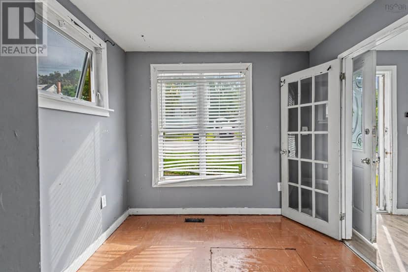 13 Central Street — photo 9 of 23
