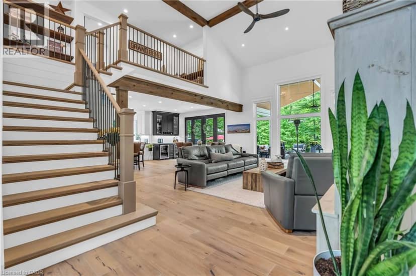 85 GILL Road, Grand Bend, photo 5