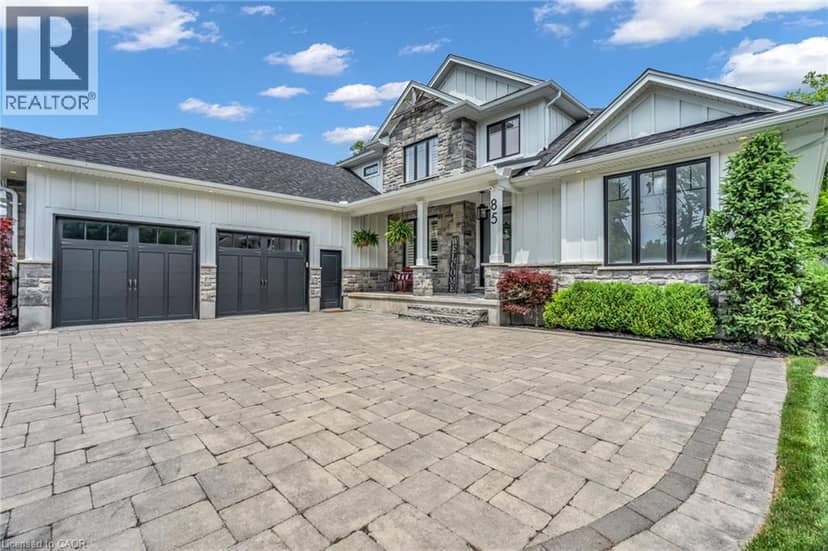 85 GILL Road, Grand Bend, photo 2
