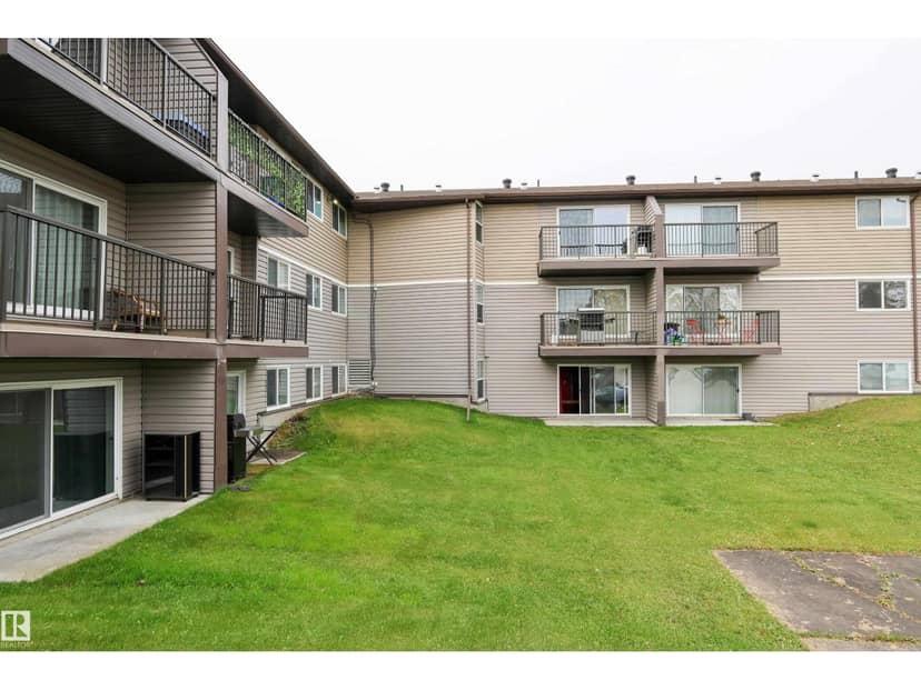 #107 15105 121 ST NW, Edmonton, photo 3