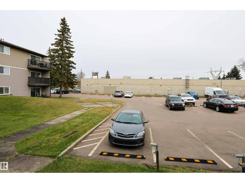 #107 15105 121 ST NW, Edmonton, photo 8