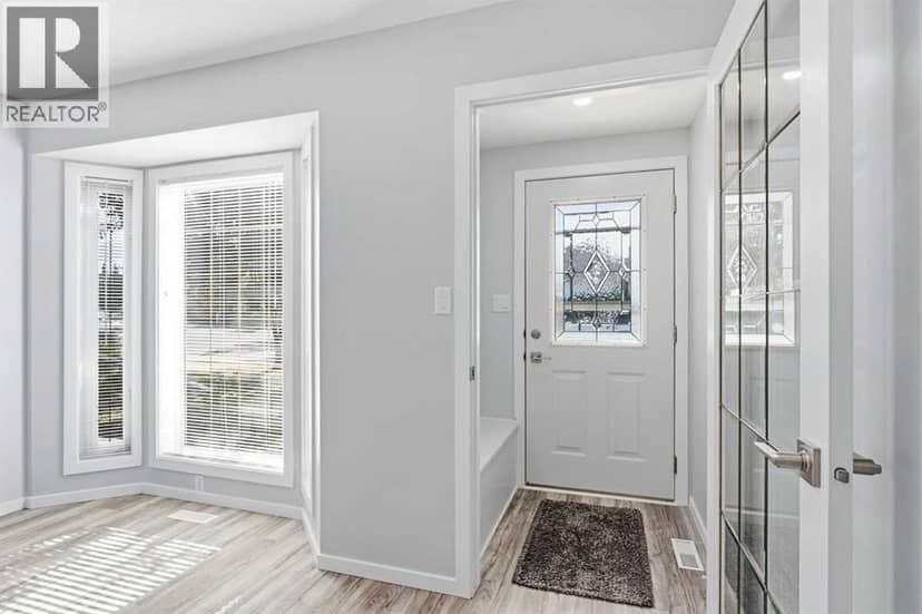 4014 Shannon Drive, Olds, photo 3