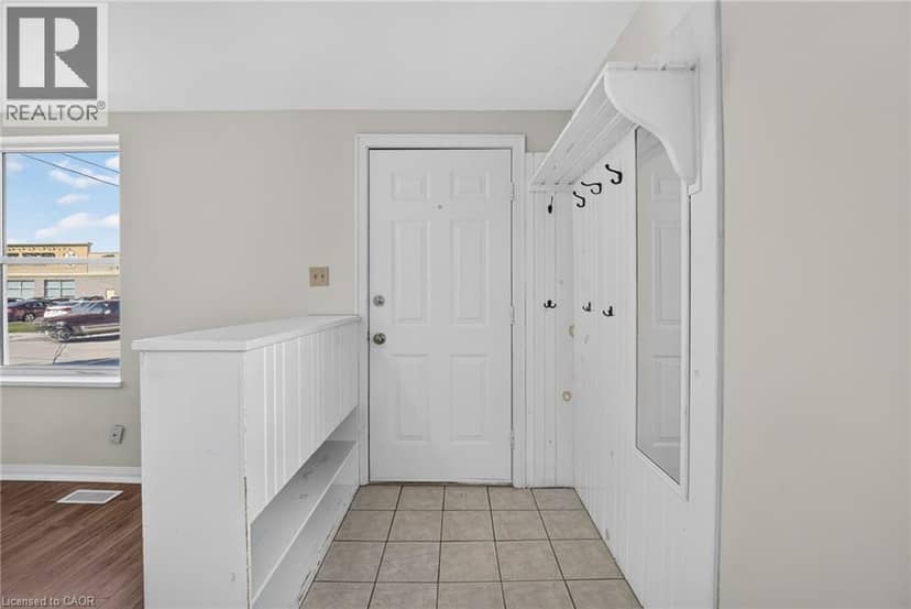 213-215 MAPLE Street, Dunnville, photo 6