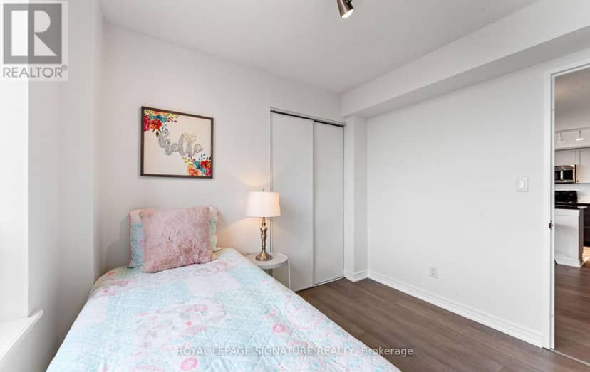 604 - 1369 Bloor Street W — photo 16 of 26