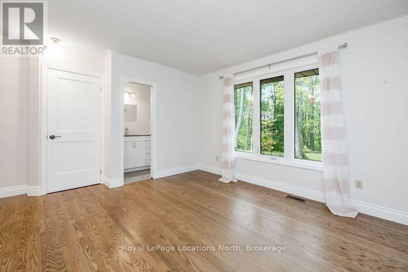 9 Vine Crescent — photo 25 of 40