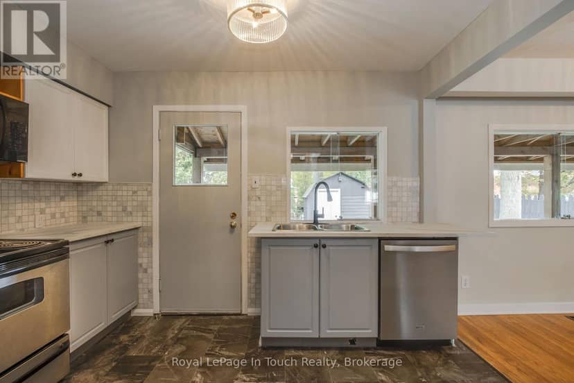 255 Eighth Street, Midland, photo 8