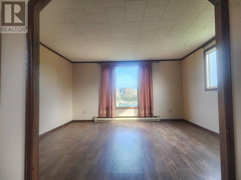5951 Highway 6 — photo 15 of 36