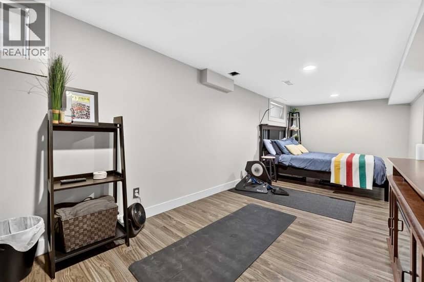 234 8 Street NE — photo 38 of 40