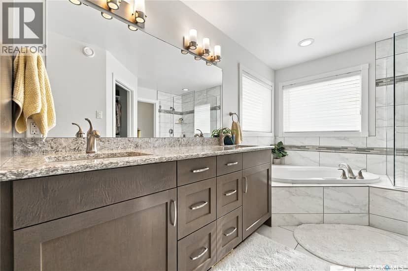 1311 Jackson AVENUE — photo 20 of 40