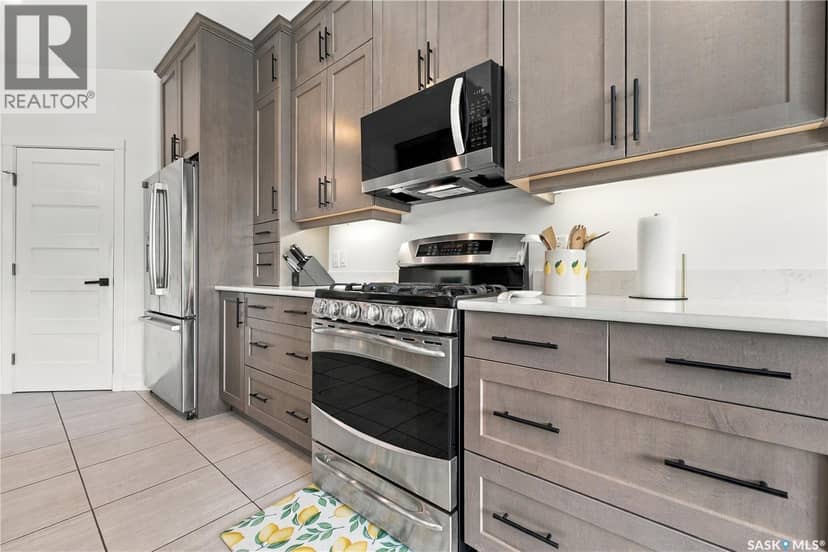 1311 Jackson AVENUE — photo 12 of 40