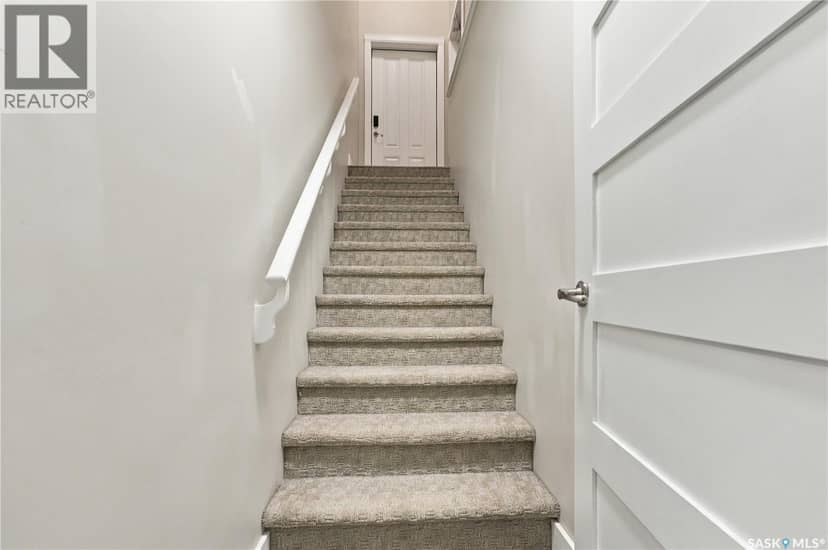 1311 Jackson AVENUE — photo 28 of 40