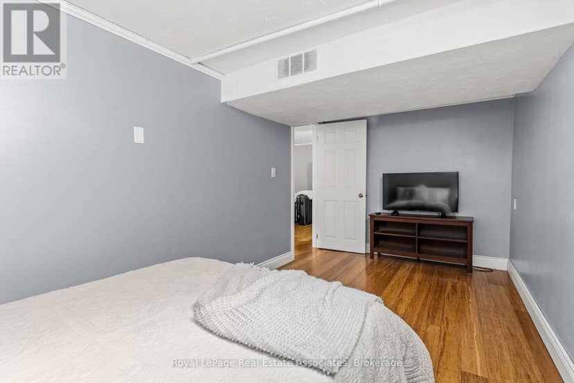 20 Honeywood Road — photo 28 of 40