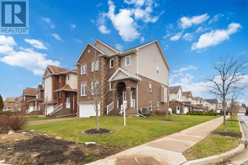 3 Sedgewick Place — photo 1 of 40