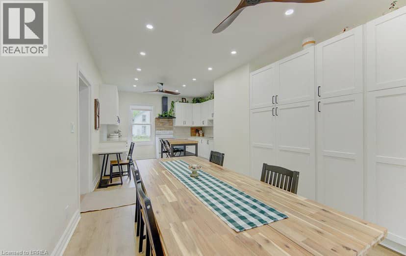17 AMELIA Street — photo 11 of 40