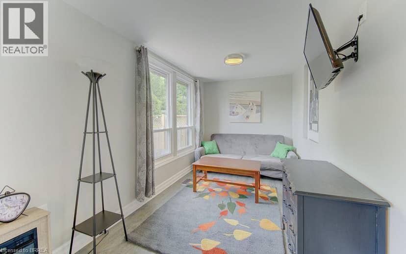 17 AMELIA Street — photo 38 of 40
