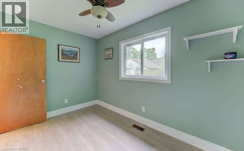 17 AMELIA Street — photo 22 of 40