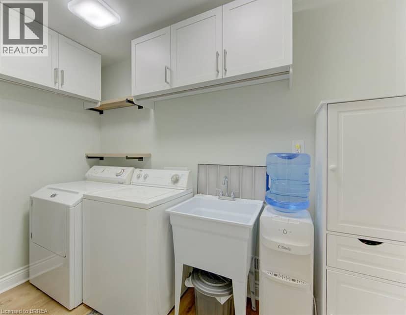 17 AMELIA Street — photo 26 of 40