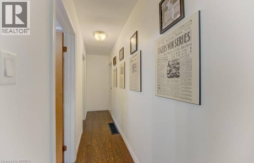 17 AMELIA Street — photo 19 of 40