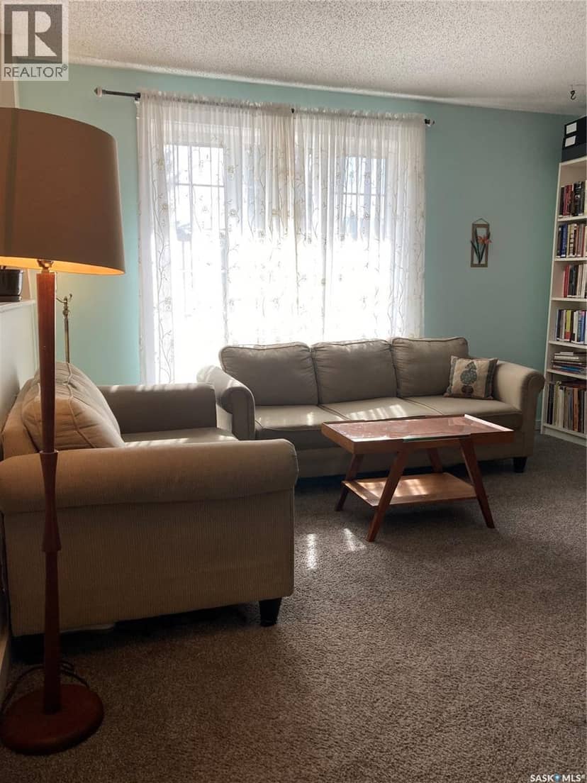 204 A & B 5th AVENUE, Caronport, photo 5