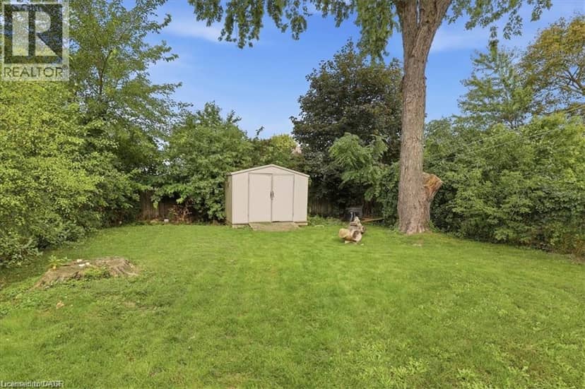 18 FOREST GLEN Court — photo 32 of 39
