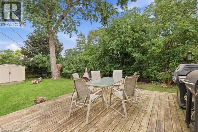 18 FOREST GLEN Court — photo 30 of 39