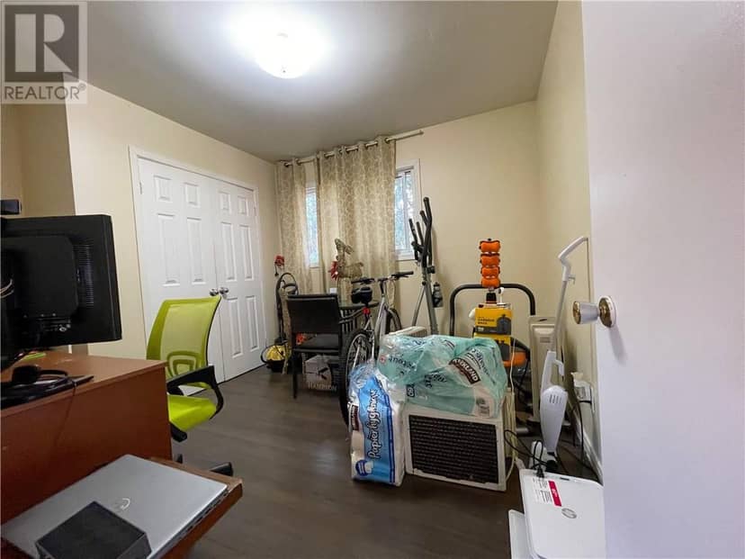 17 Clairmont Street — photo 8 of 40