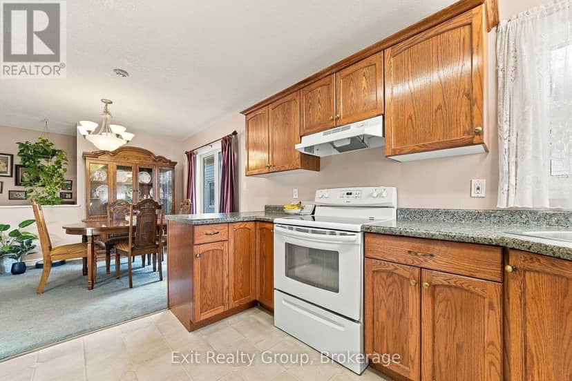 17 Aletha Drive — photo 16 of 34