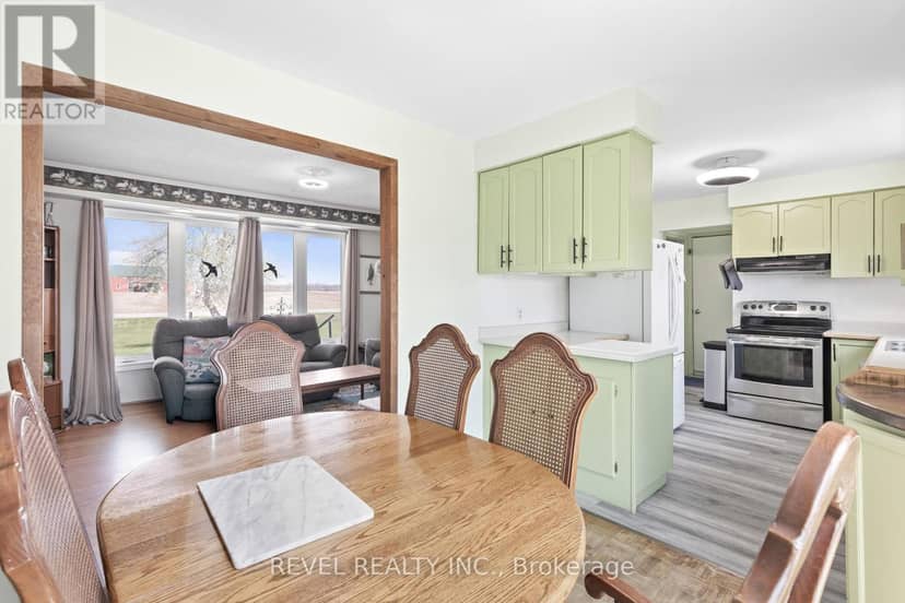 1038 Cresswell Road — photo 15 of 40