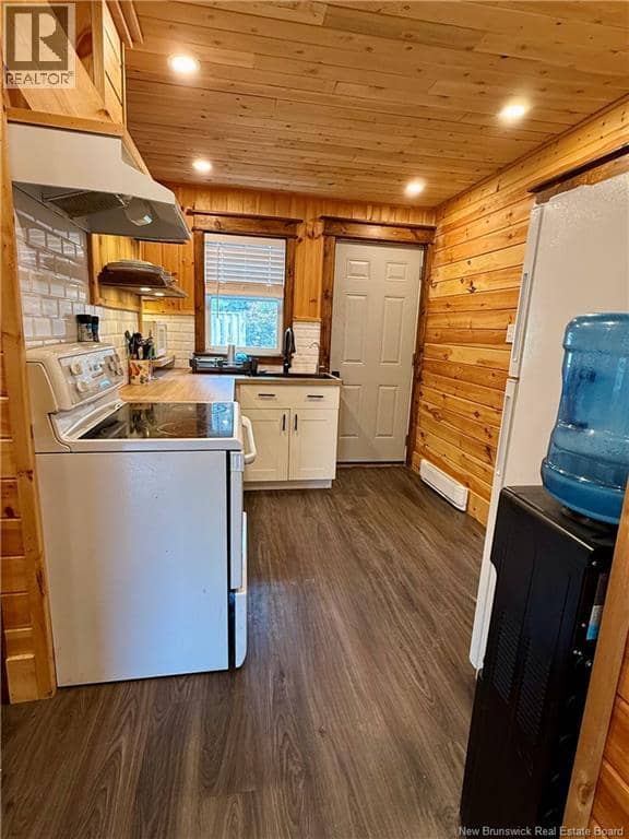 1460 Route 605 — photo 10 of 25