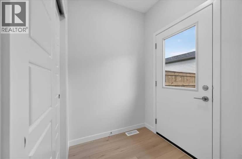 2085 Vantage Way SW — photo 18 of 33