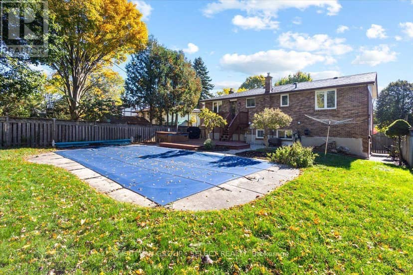 73 Gablewood Crescent — photo 25 of 32